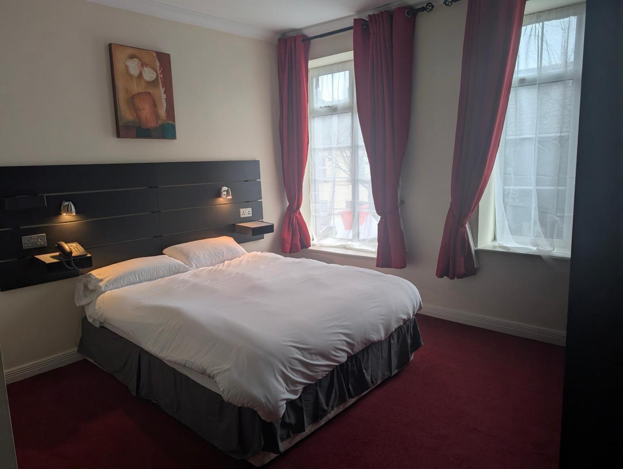 The Western Hotel Claremorris Eksteriør bilde